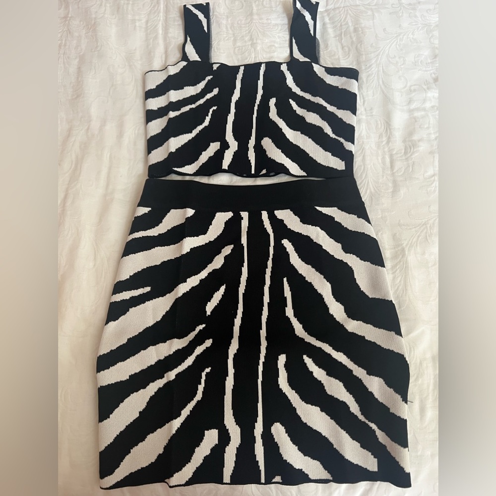 Two piece black and white set